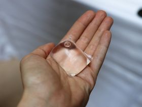 喝个球啊！矿泉水球问世，颠覆传统瓶装矿泉水，你敢吃吗？